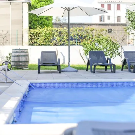 Apartamento Pool House Luka *